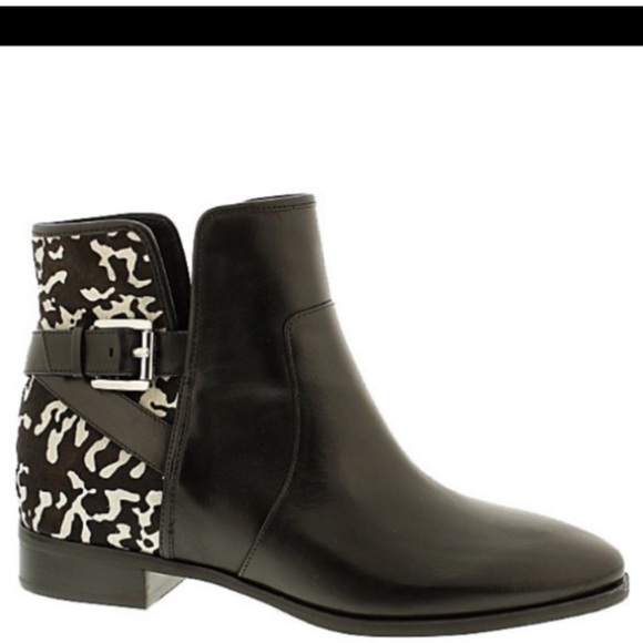 Michael Kors booties - Picture 2 of 10